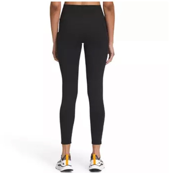 The North Face Women’s Motivation High Rise 7/8 Pocket Tights - Picture 7 of 10